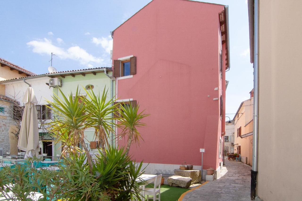 Fazana City Rooms With Free Parking Bagian luar foto