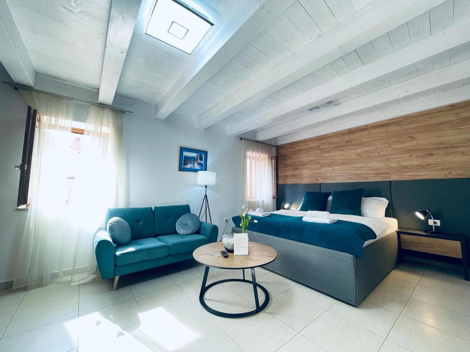 Fazana City Rooms With Free Parking Bagian luar foto