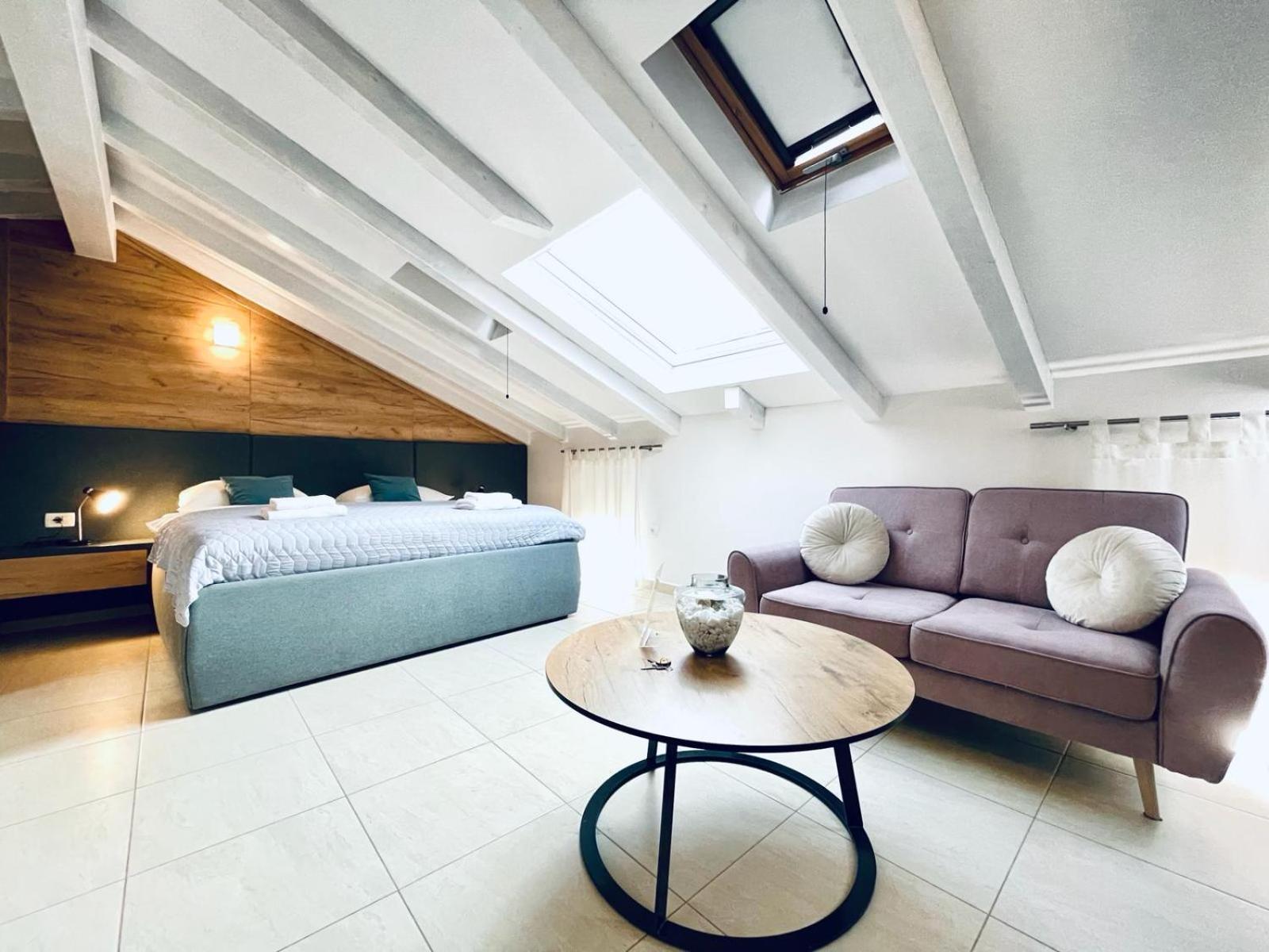 Fazana City Rooms With Free Parking Bagian luar foto