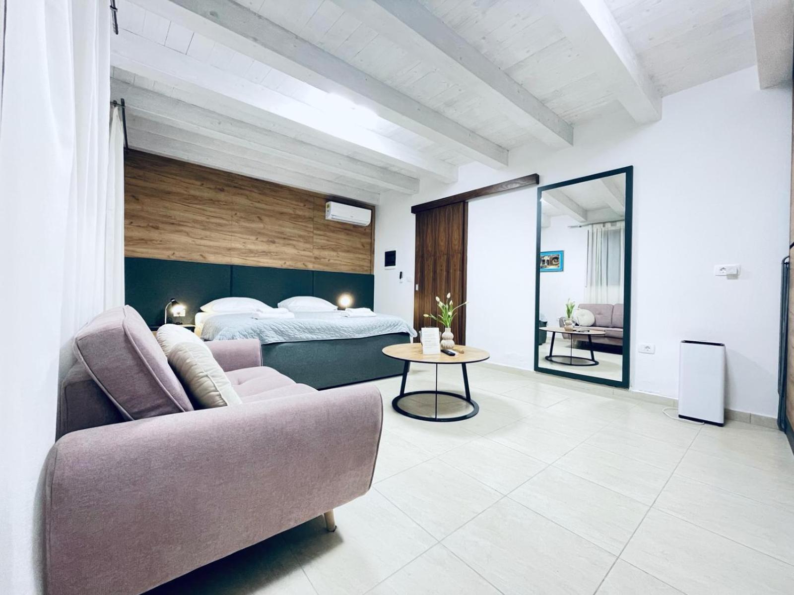Fazana City Rooms With Free Parking Bagian luar foto